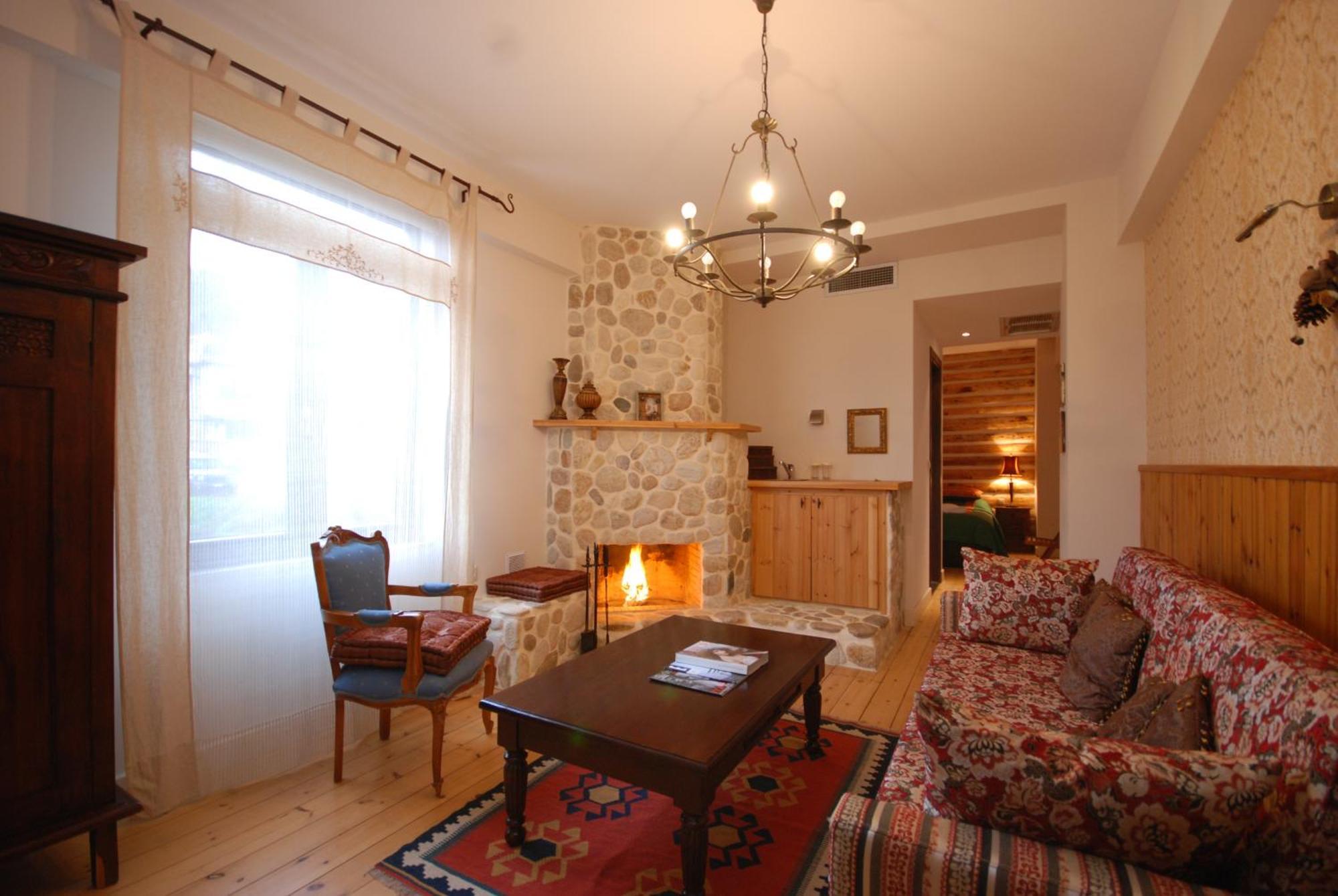 Vaela Hotel Cultural Resort Елатохори Екстериор снимка